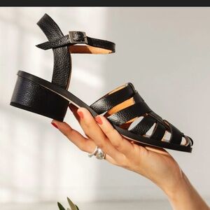 The fisher heel 100% leather upper and lining. comfortable. 1 1/4 heel